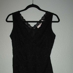 Stunning sleeveless dressy lace top!